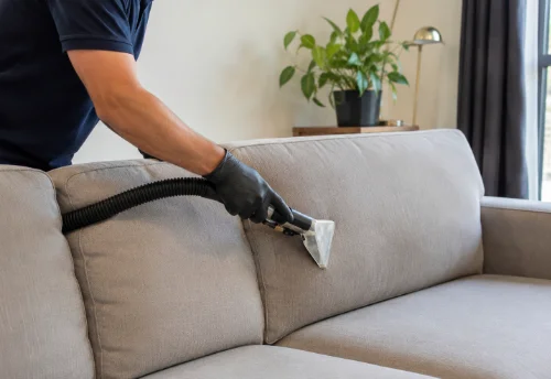 Nettoyage de canapé en profondeur à Serris